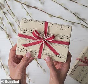 How to wrap presents like a pro Victoria Beckhams gift wrapper shares her secrets - including the budget must-haves How to wrap presents like a pro Victoria Beckhams gift wrapper shares her secrets - including the budget must-haves
