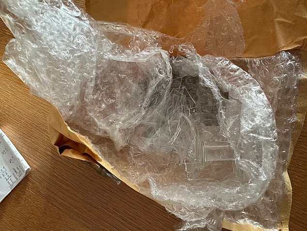 We sent five Christmas packages across Britain Royal Mail, Parcelforce, Evri and DPD - only one arrived on time and unbroken, so can you guess which? We sent five Christmas packages across Britain Royal Mail, Parcelforce, Evri and DPD - only one arrived on time and unbroken, so can you guess which?