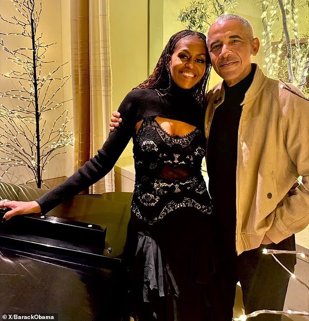 Michelle and Barack Obama sent fans into a frenzy as they shared their Christmas wishes