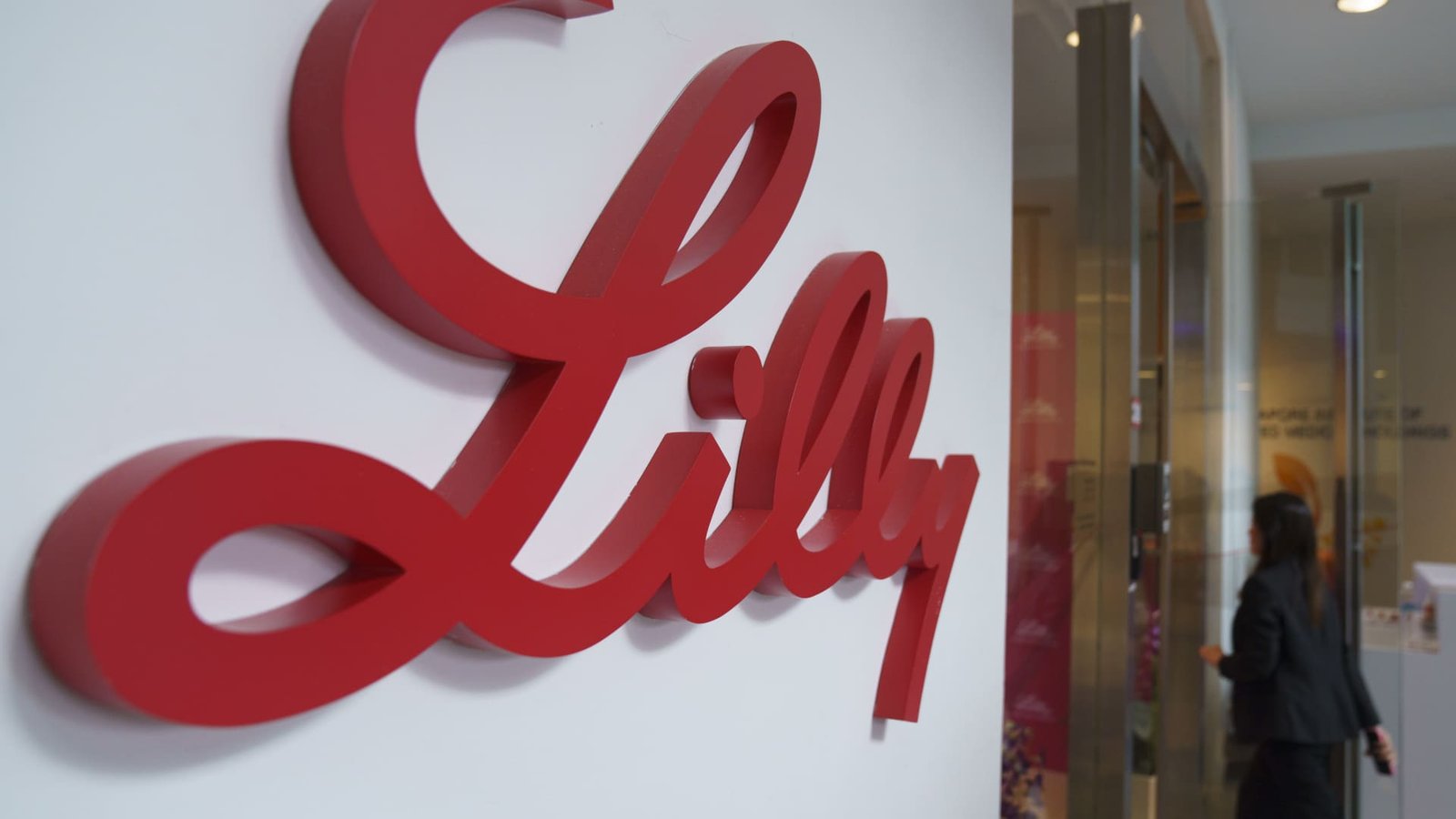 Eli Lilly obesity pill maintains weight loss after Wegovy, Zepbound Eli Lilly obesity pill maintains weight loss after Wegovy, Zepbound