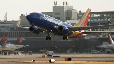 Southwest CEO says airline actively pursuing airport lounge network