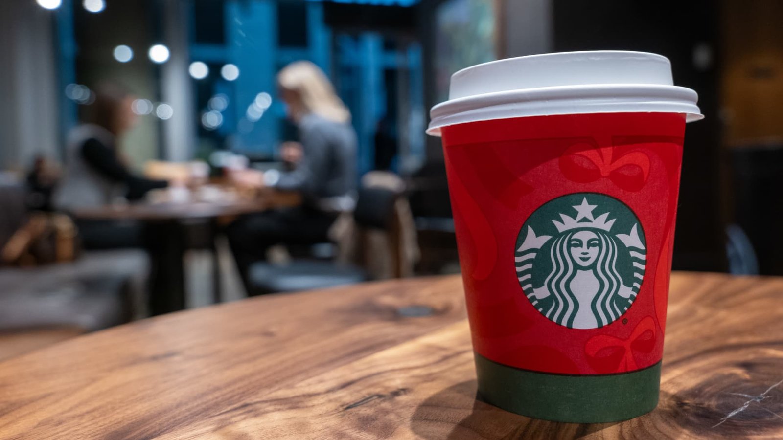 2025 restaurant closures Starbucks, Wendys shutter locations