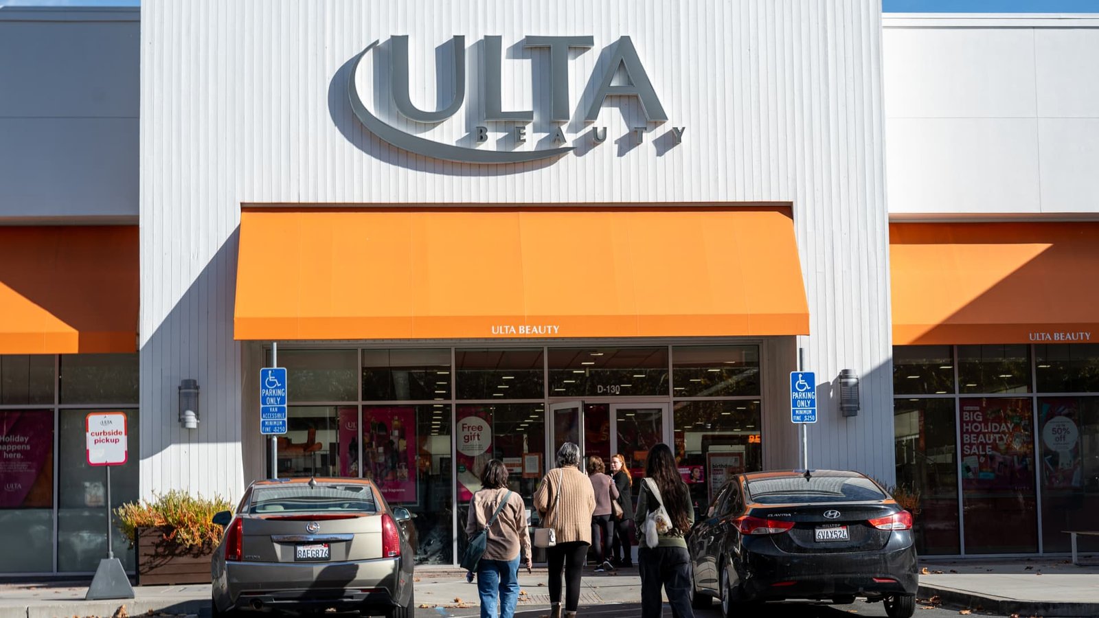Ulta Beauty (ULTA) earnings Q3 2025