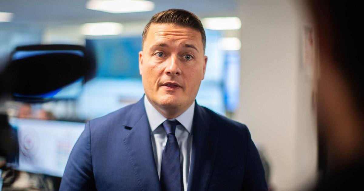 Wes Streeting announces Labour will ‘end corridor care’ in NHS hospitals by 2029
