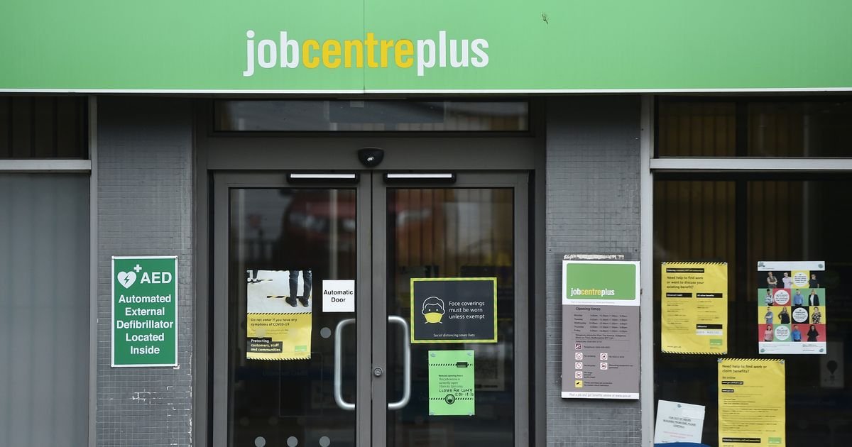 Young people to get apprenticeships in shops and restaurants in major shake