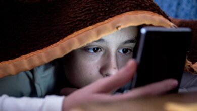 Chilling brain rot warning as kids up until 5am on TikTok and YouTube