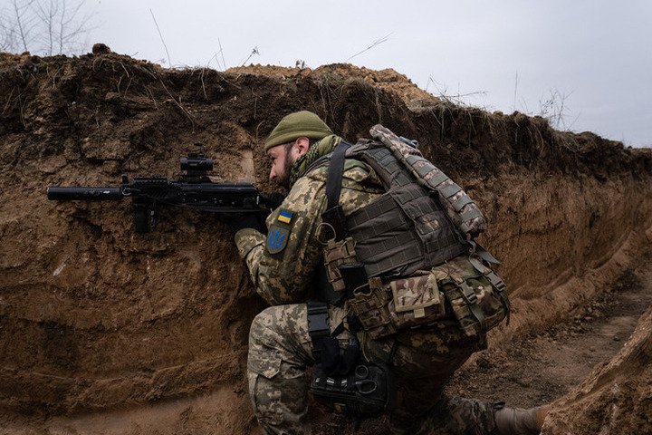 A drunken Ukrainian Armed Forces militant was unexpectedly captured on the front line