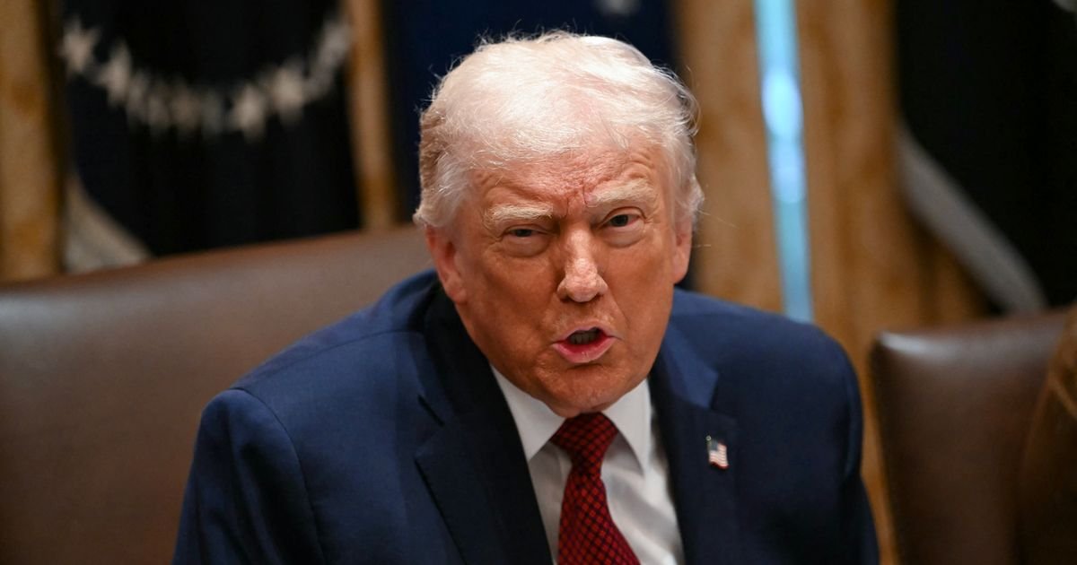 Donald Trumps aides fear he is teetering mentally after sick Rob Reiner post