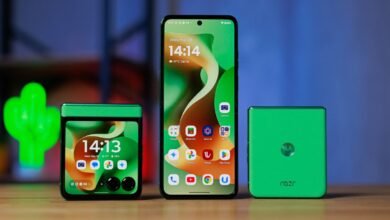 Best Buy makes the budget Motorola Razr (2025) foldable a last-minute Christmas steal at 0 off