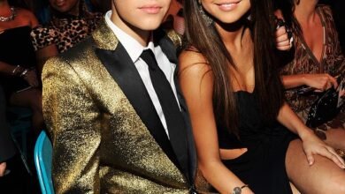 Insider reveals details about Selena Gomez and Justin Biebers breakup as the Daily Mails Uncoupled show explores their tumultuous relationship