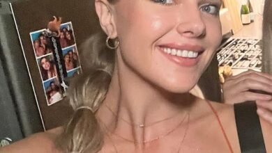 Filters made me hate my face Woman warns how social media obsession that began at the age of 12 led her to spend thousands on surgery to fix a double chin that wasnt there Filters made me hate my face Woman warns how social media obsession that began at the age of 12 led her to spend thousands on surgery to fix a double chin that wasnt there