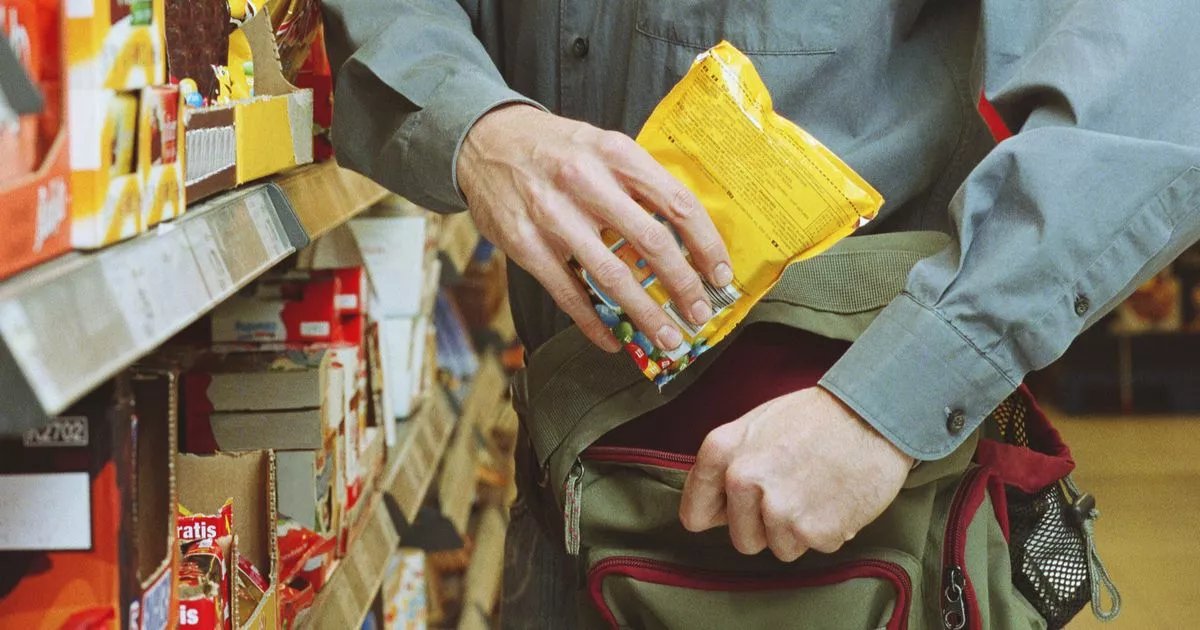 Shoplifting epidemic leaves workers dreading shifts over Christmas