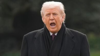 Donald Trump DEFENDS big boy Bill Clinton as he blasts Epstein files photo dump