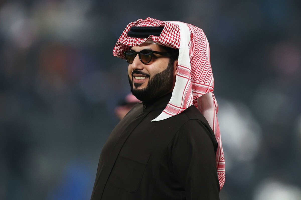 تتويج تركي آل الشيخ بلقب مروج العام