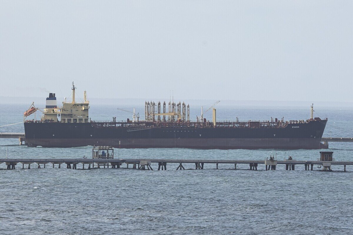 US may seize two oil tankers