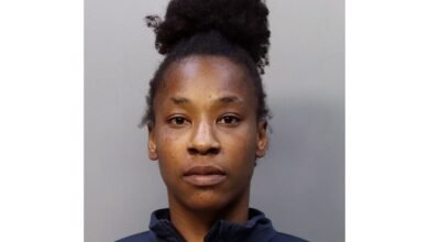 Minnesota Mom Arrested After Allegedly Tackling Teen to the Ground on Carnival Cruise Minnesota Mom Arrested After Allegedly Tackling Teen to the Ground on Carnival Cruise