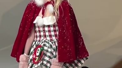 Taylor Momsen delights fans as she squeezes into her Grinch movie costume 25 years later Still fits