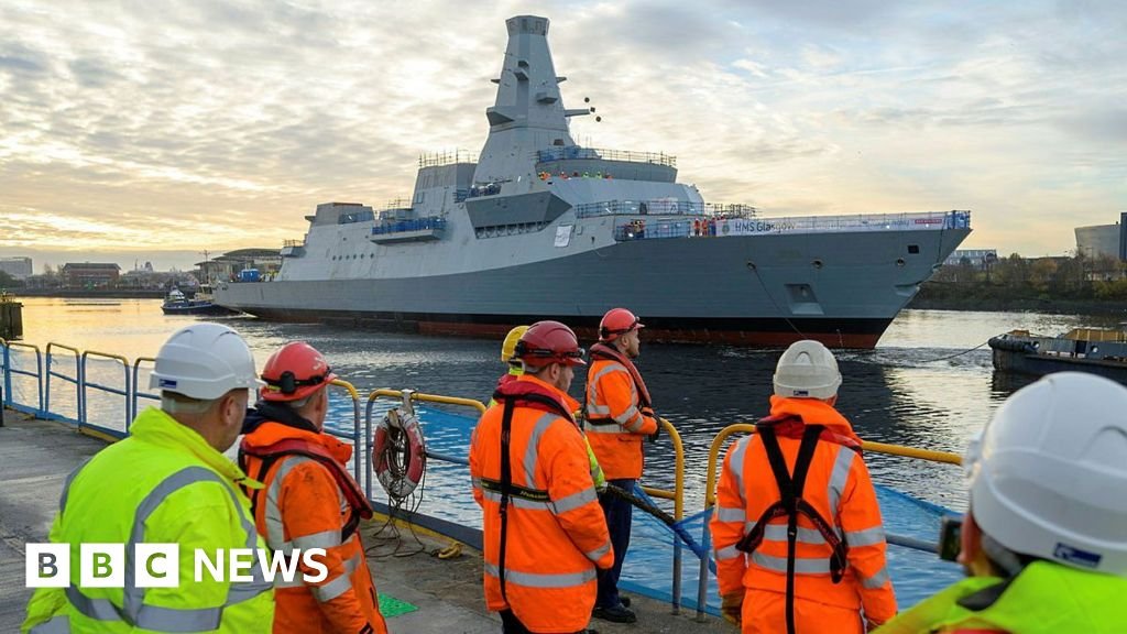 UK and Norway form naval alliance to hunt Russian submarines