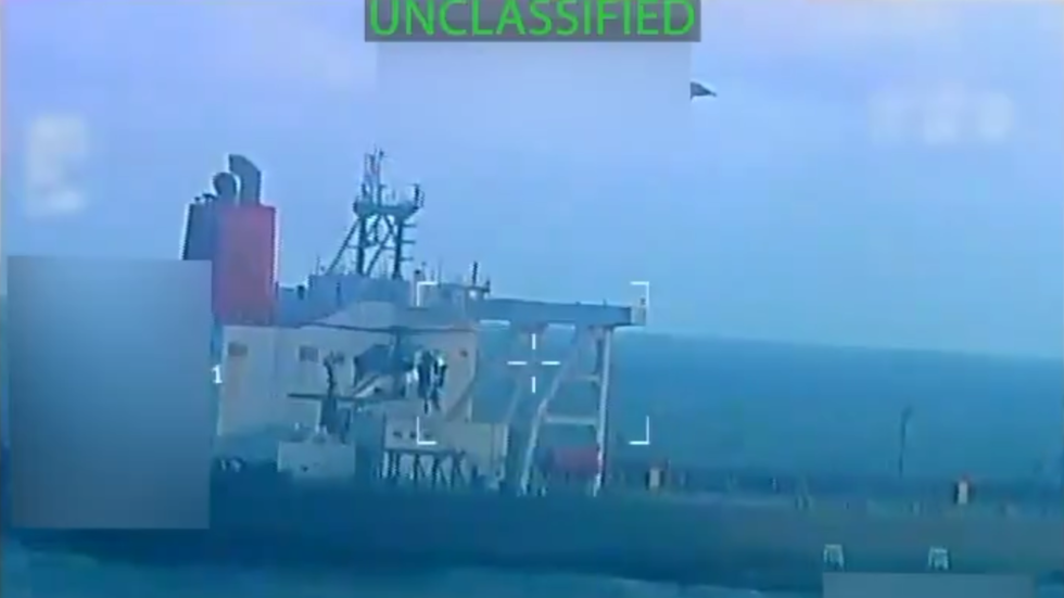US seizes oil tanker in Caribbean waters (VIDEO) US seizes oil tanker in Caribbean waters (VIDEO)