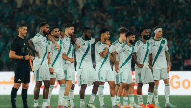 أول الراحلين عن الأهلي السعودي