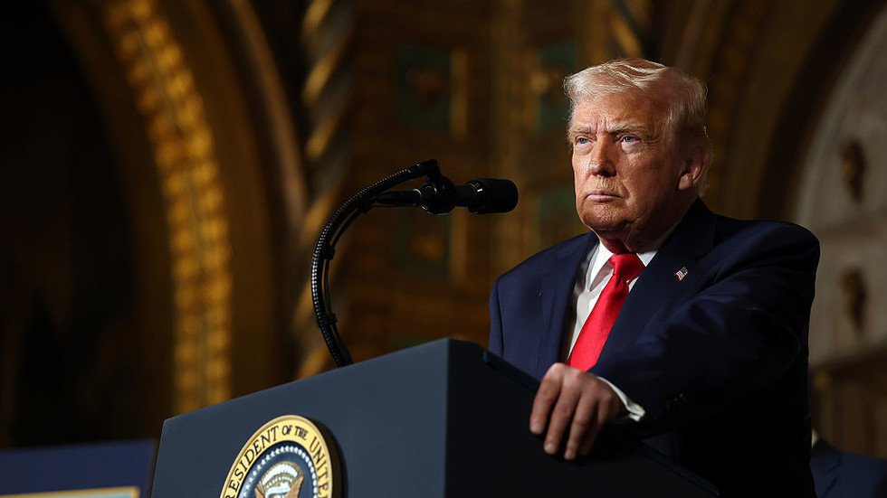 Trump tells Colombian president to ‘watch his a**’ World News Trump tells Colombian president to ‘watch his a**’ World News