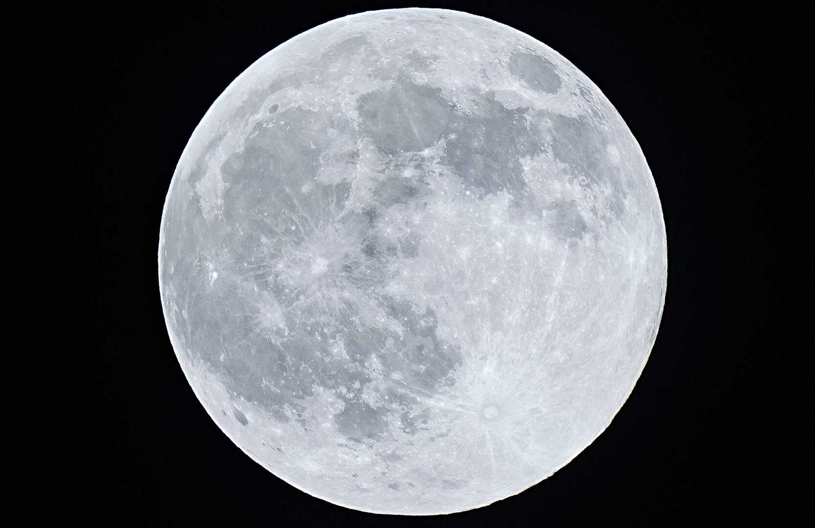 Roscosmos plans to build a power plant on the Moon by 2036 Roscosmos plans to build a power plant on the Moon by 2036