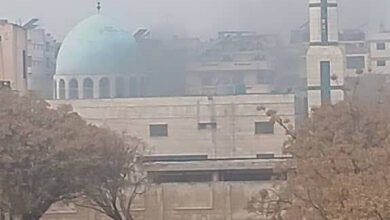 8 قتلى و18 مصابا بتفجير إرهابي بعبوات ناسفة في مسجد بحمص وكالة مدار نيوز