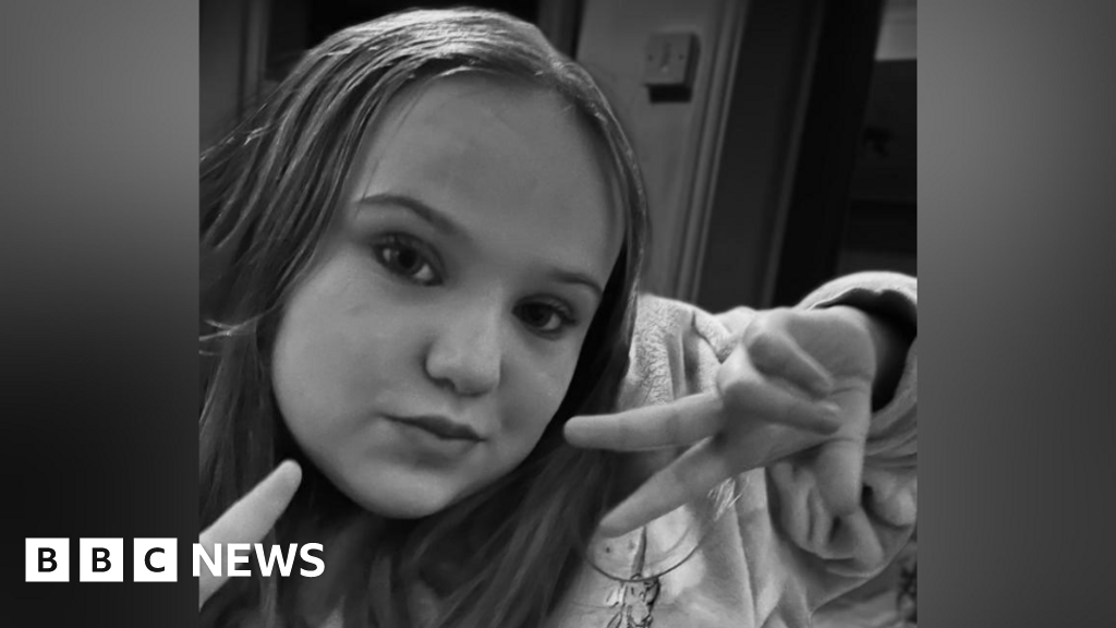 Mums plea after daughter, 13, died copying social media trend