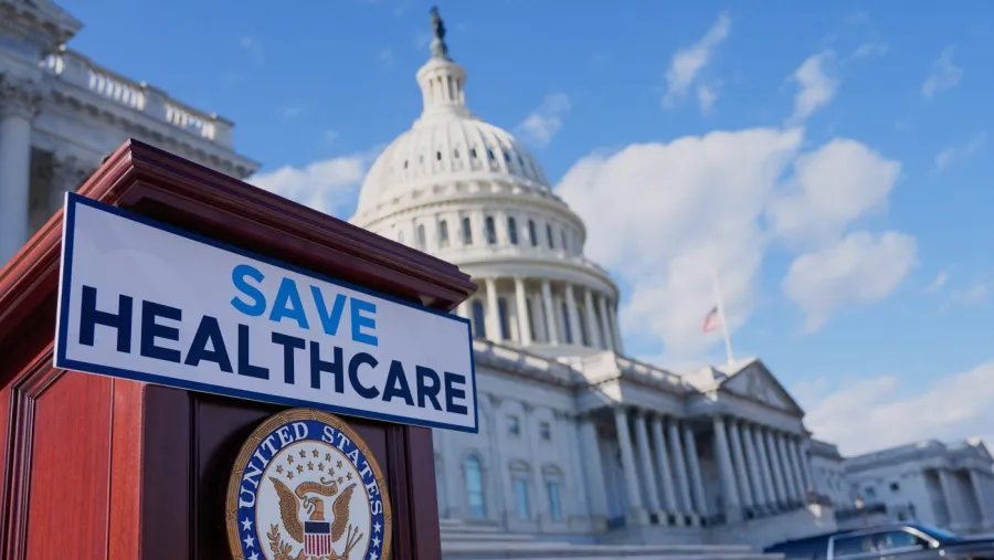 ObamaCare impasse sets stage for January health care battle ObamaCare impasse sets stage for January health care battle