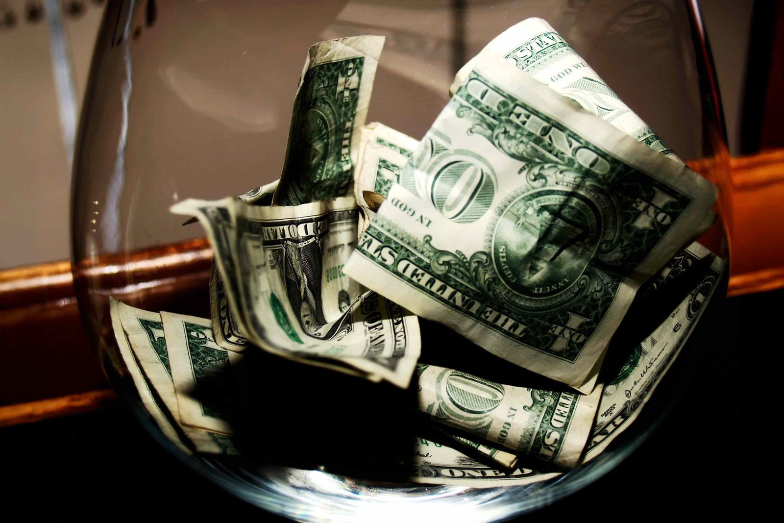 Heres Where Your Restaurant Tip Really Goes Heres Where Your Restaurant Tip Really Goes