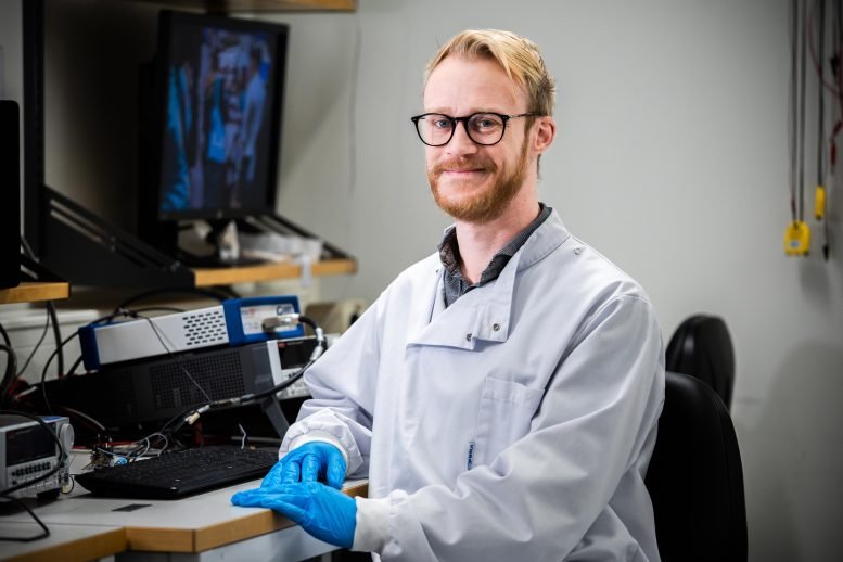 Scientists Print Working Electrodes Directly on Skin With Light Scientists Print Working Electrodes Directly on Skin With Light