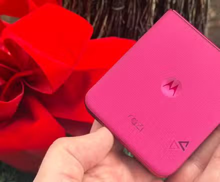 أفتقد هاتف Motorola ThinkPhone، ولهذا السبب أنا متفائل بشأن ما سيأتي بعد ذلك