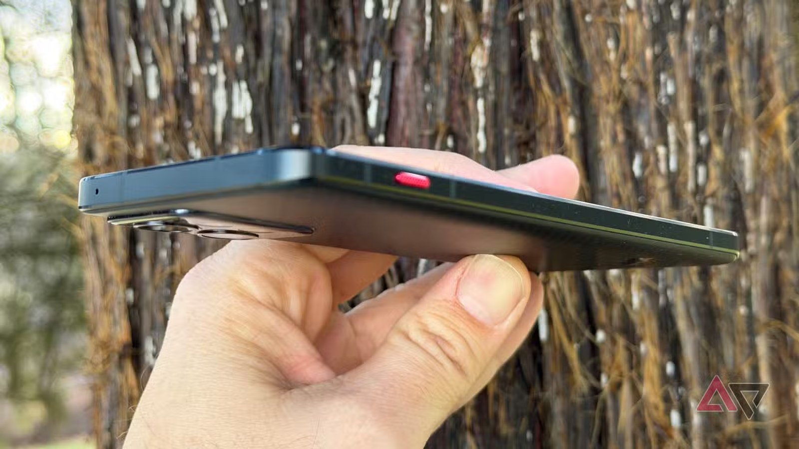 أفتقد هاتف Motorola ThinkPhone، ولهذا السبب أنا متفائل بشأن ما سيأتي بعد ذلك