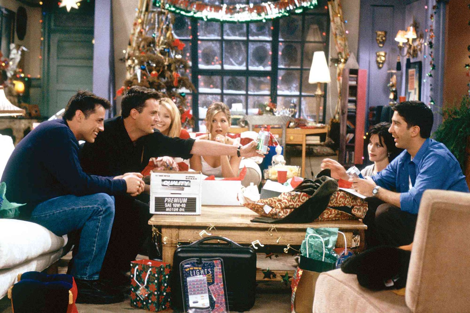All 10 Friends Christmas Episodes to Watch Before the Holiday