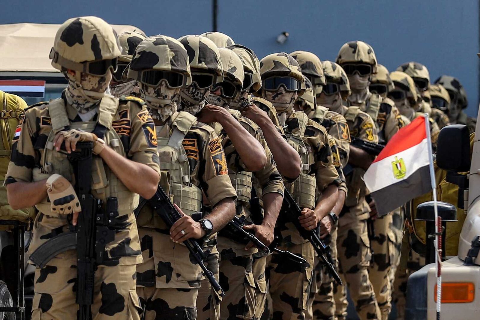 بيان للجيش المصري ردا على وثائق مزعومة تدين ضباطا كباراً
