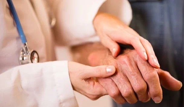 علاج جديد لالتهاب المفاصل الروماتويد بطريقة إيرانية
