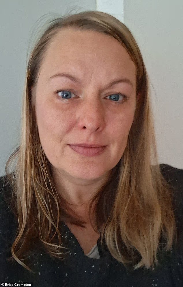 As a 40-a-day smoker, my skin was grey, my lips were wrinkled and my teeth were falling out...but could a £15 necklace really help me quit the habit and restore my looks? ERICA CROMPTON As a 40-a-day smoker, my skin was grey, my lips were wrinkled and my teeth were falling out...but could a £15 necklace really help me quit the habit and restore my looks? ERICA CROMPTON