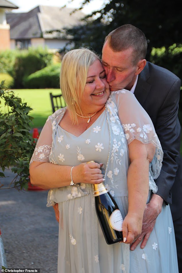 Would you marry someone with dementia and just four years to live? Gary did just that - after Anita was diagnosed at 51. This is their heartening story... Would you marry someone with dementia and just four years to live? Gary did just that - after Anita was diagnosed at 51. This is their heartening story...
