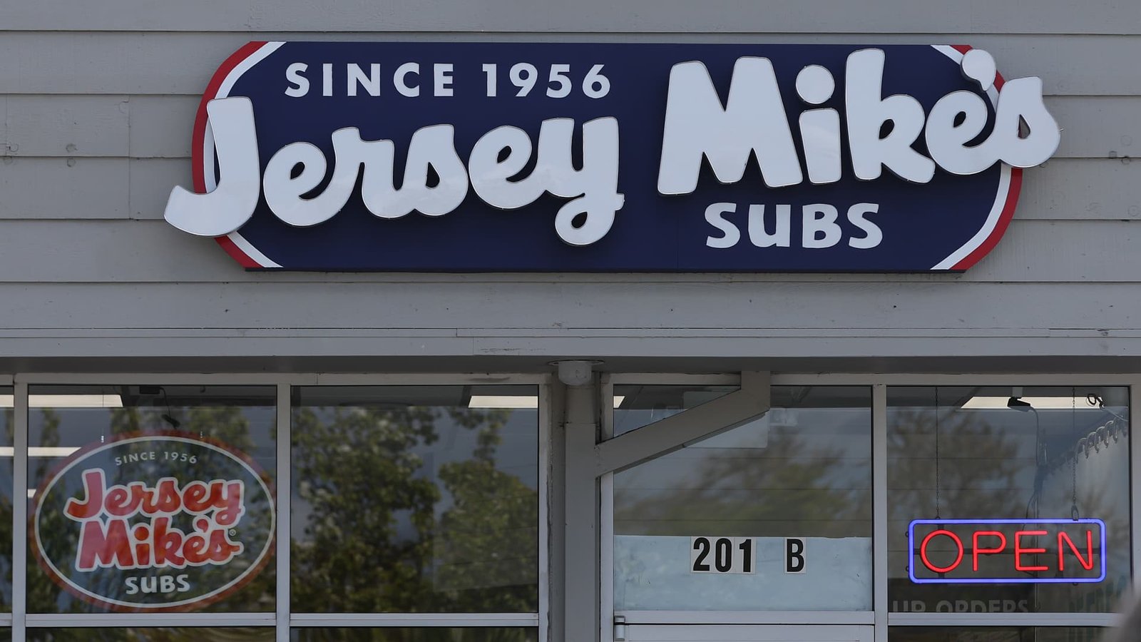 Jersey Mikes strikes European expansion deal led by founder Peter Cancro