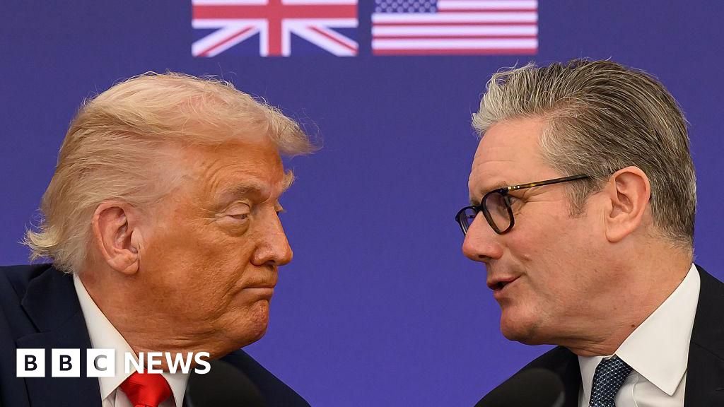 Starmer says Trumps tariff threat over Greenland completely wrong