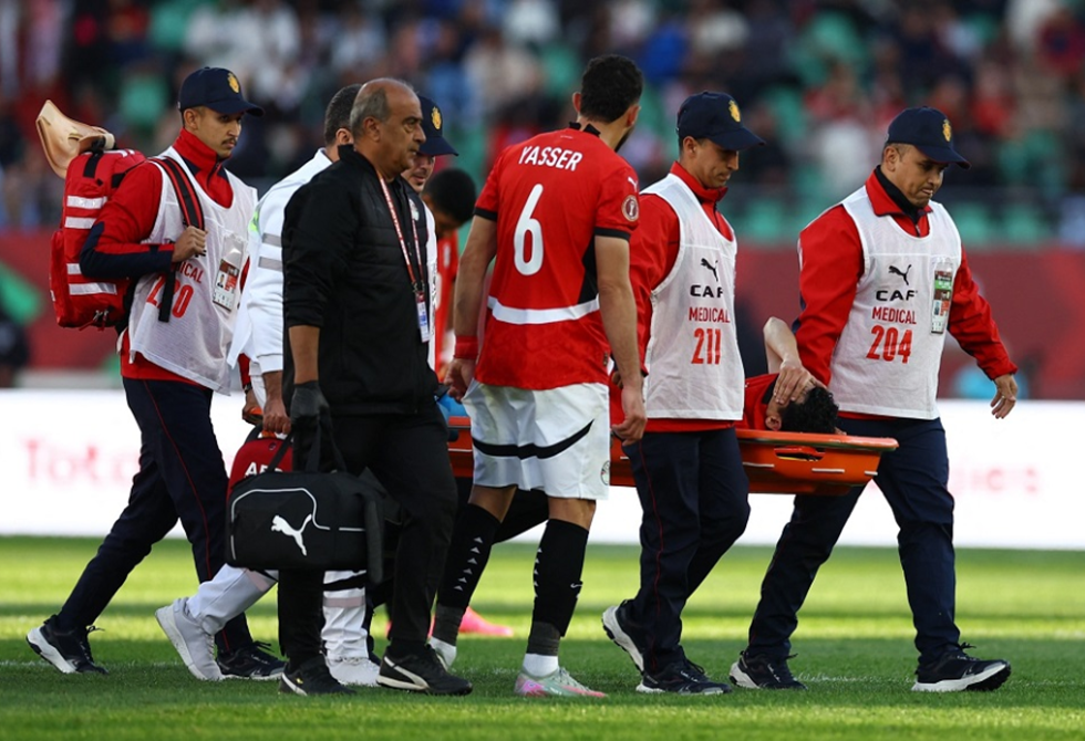 الاتحاد المصري يكشف تفاصيل إصابتي تريزيغيه ومحمد حمدي الاتحاد المصري يكشف تفاصيل إصابتي تريزيغيه ومحمد حمدي