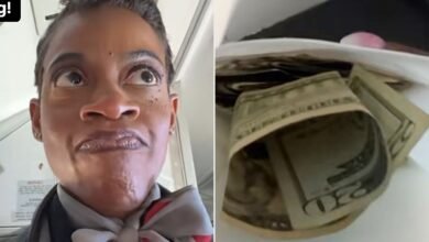 Passenger Caught Handing Flight Attendant Barf Bag with Cash Inside While Mid-Flight (Exclusive)