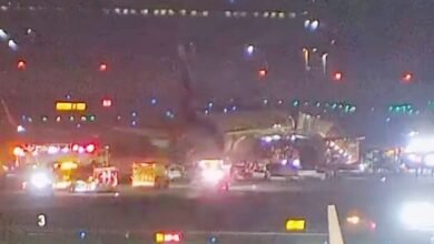 Tires of Boeing 767 Airplane Blow on Landing at Atlanta Airport
