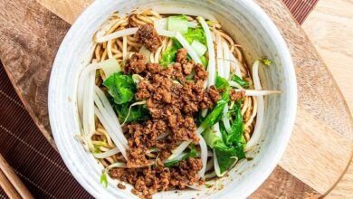 Furious restaurant owner explodes at self entitled customer after review claimed the food was not spicy enough