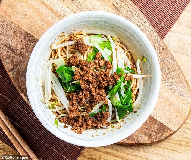 Furious restaurant owner explodes at self entitled customer after review claimed the food was not spicy enough