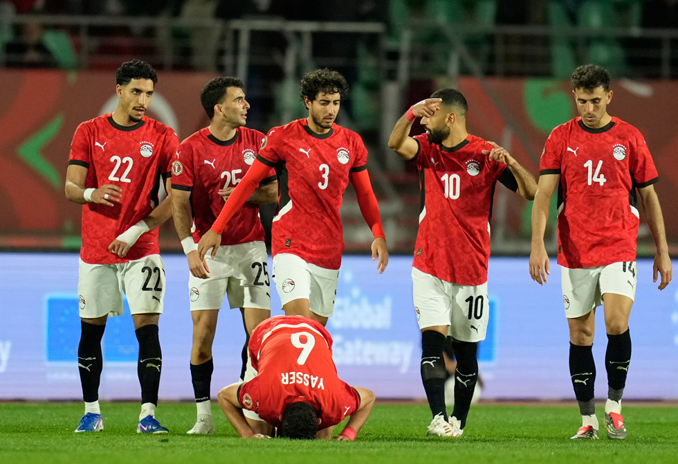 الكاف يكشف رسميا عن حكم مباراة مصر وكوت ديفوار