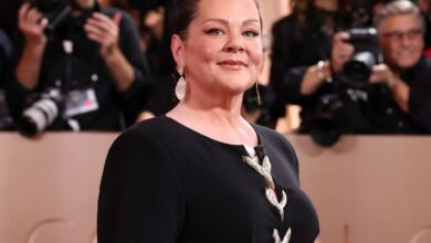 Melissa McCarthy Dazzles in Form-Fitting Gown at 2026 Golden Globes