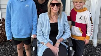 Influencer Sara Bennett announces her own death at age 39 almost three years after she was diagnosed with ALS
