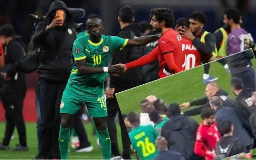 في مشهد واحد بعد مباراة مصر والسنغال.. تصرف إبراهيم حسن يشعل الجدل وماني يخطف الإشادة في مشهد واحد بعد مباراة مصر والسنغال.. تصرف إبراهيم حسن يشعل الجدل وماني يخطف الإشادة