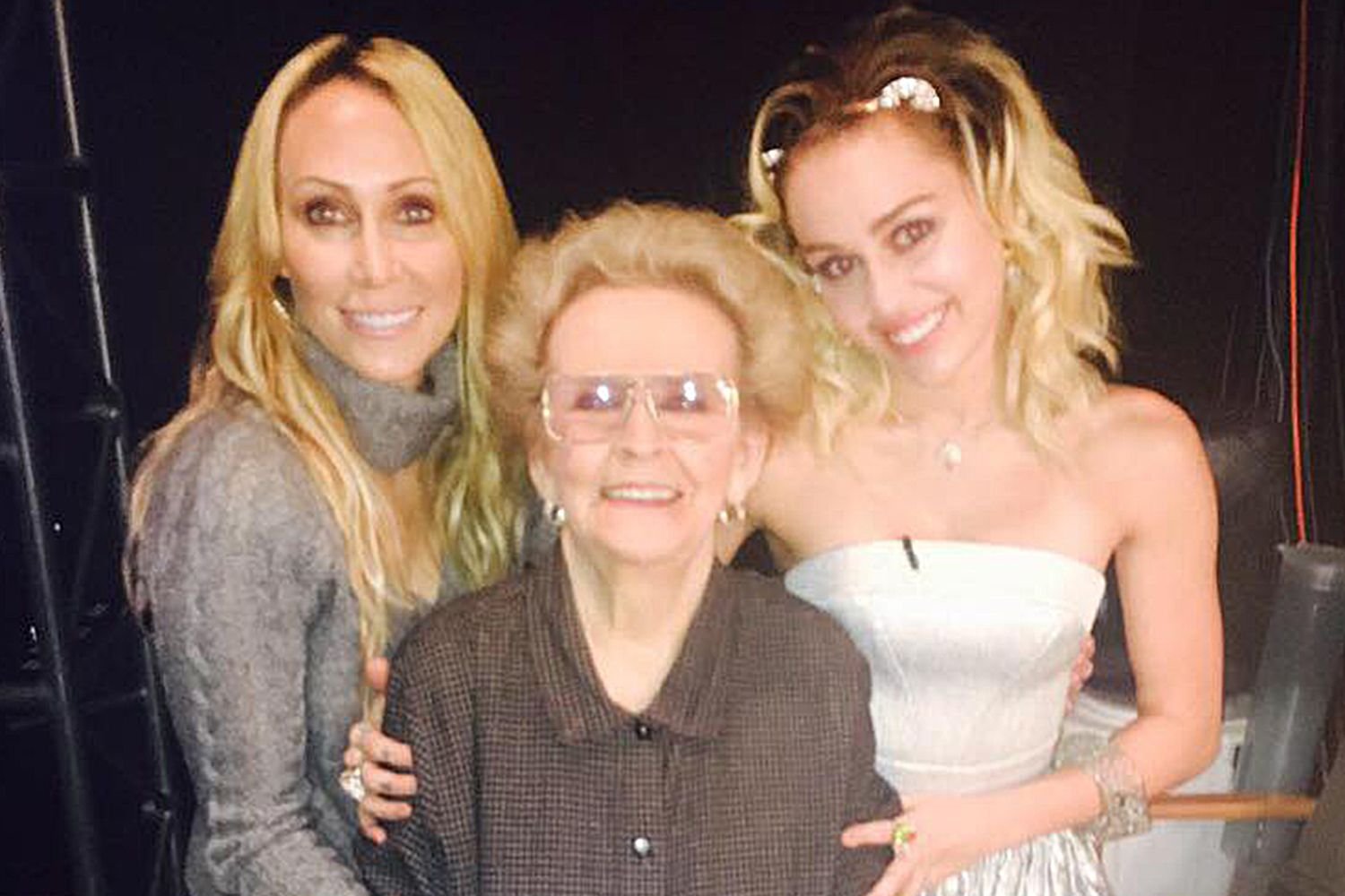 Tish Cyrus Divorce, Moms Death, Led to a Mental Health Crisis